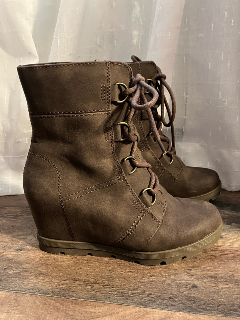 Sonoma Dark Brown Lace-Up Wedge Ankle Boots